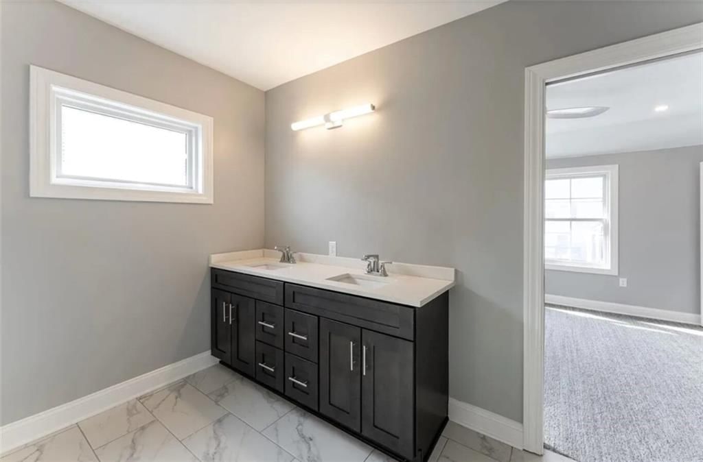 4464 Broadway Boulevard — photo 12