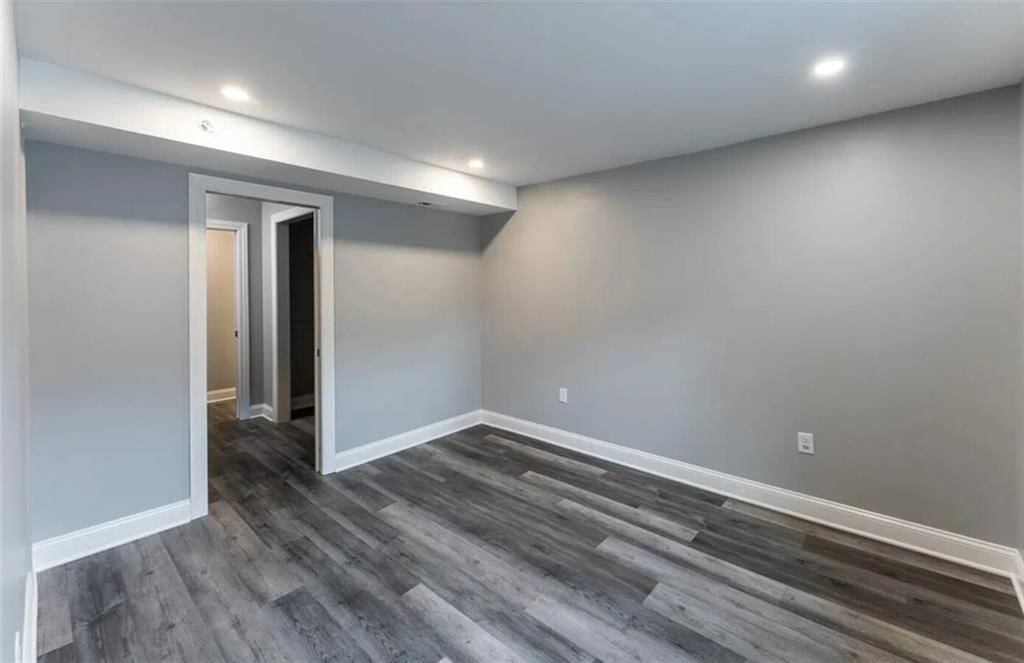 4464 Broadway Boulevard — photo 14