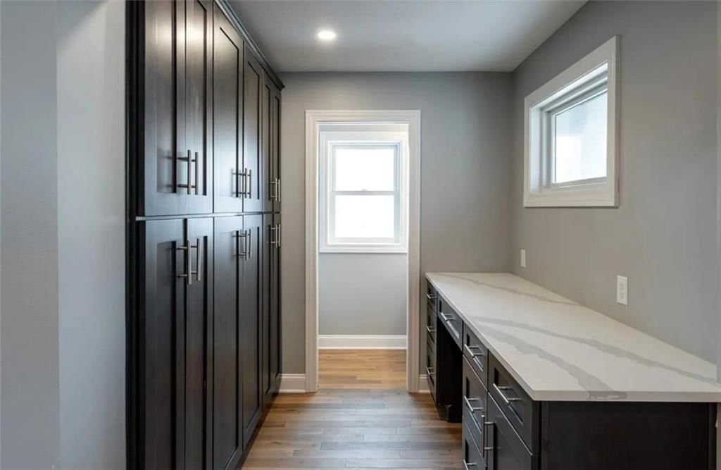 4464 Broadway Boulevard — photo 16