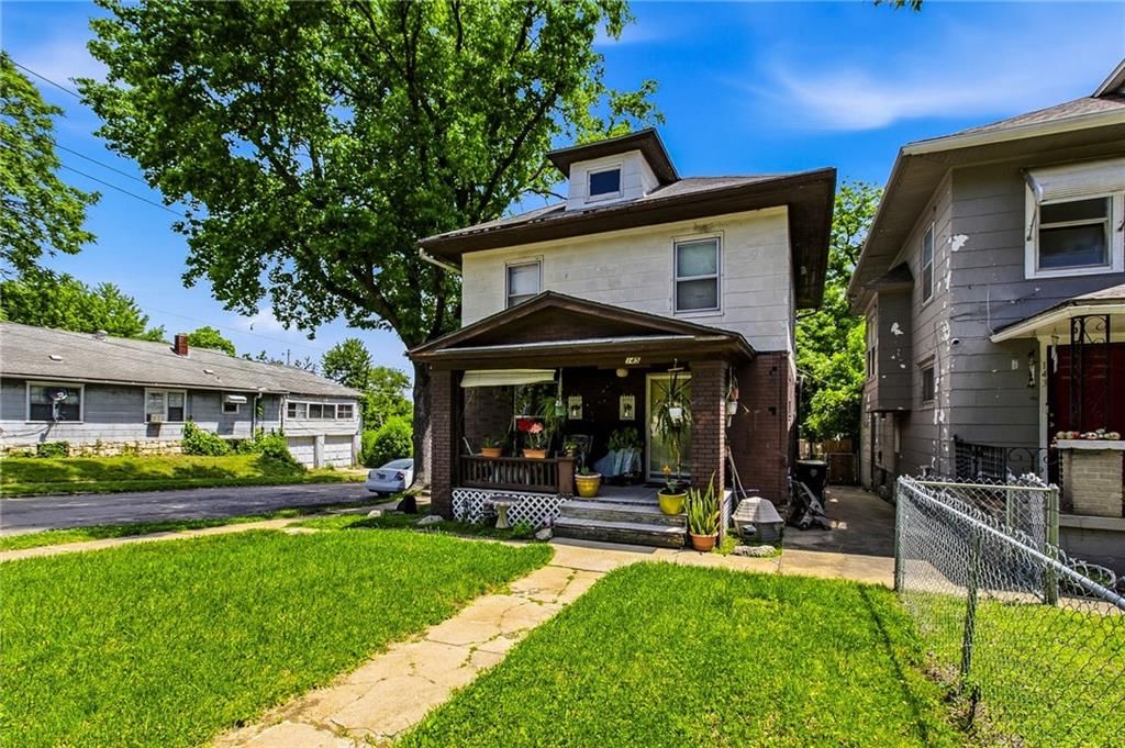 145 N White Avenue — photo 27
