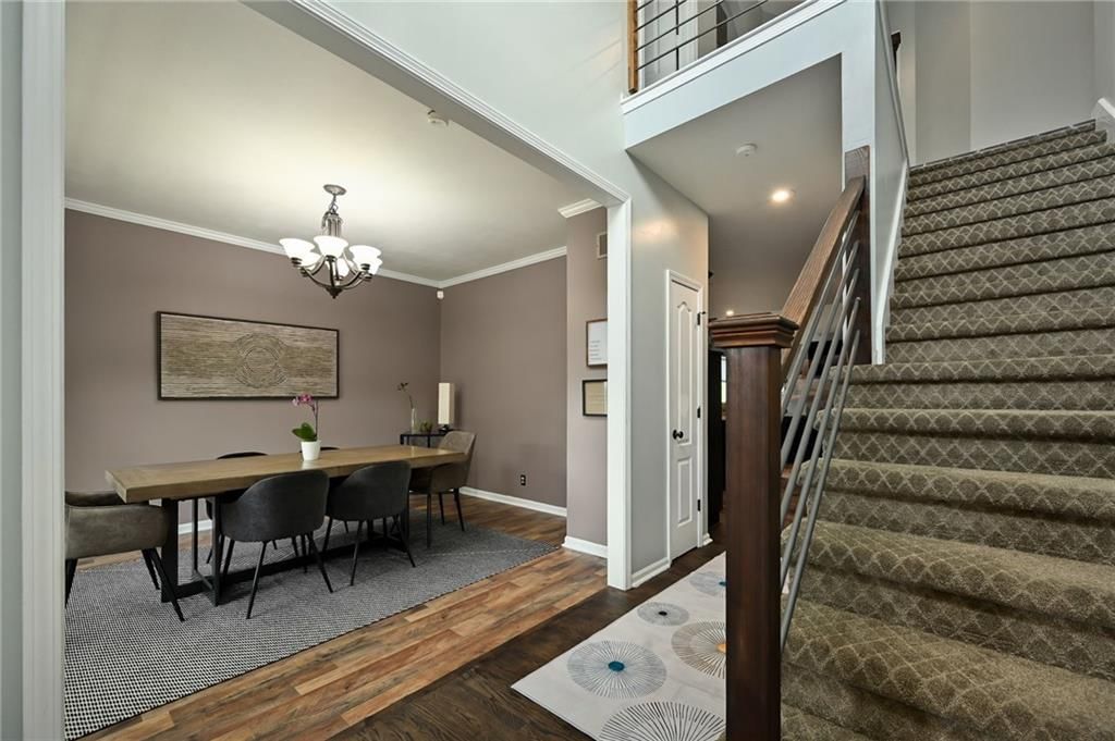 712 S Adams Street — photo 9