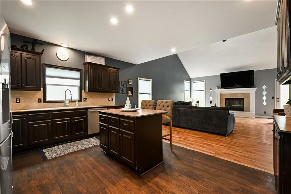 712 S Adams Street — photo 12