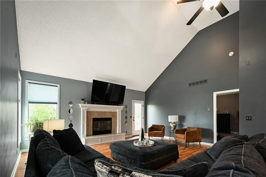 712 S Adams Street — photo 17