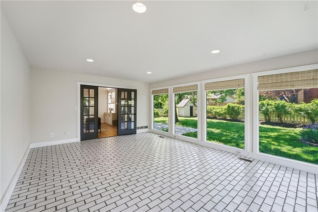 9100 Dearborn Street — photo 10
