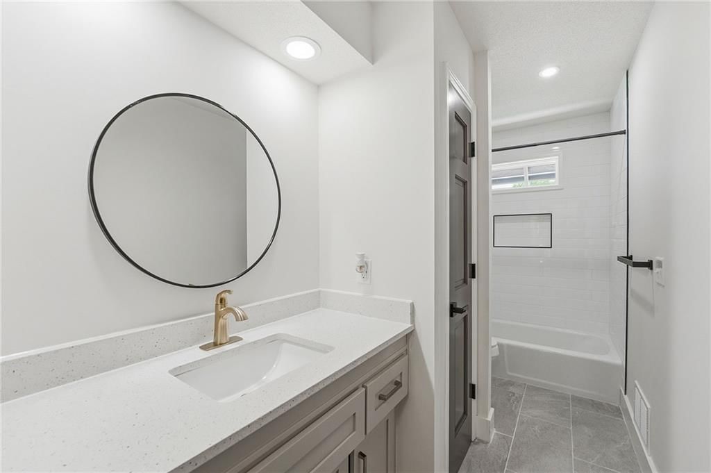 9100 Dearborn Street — photo 21