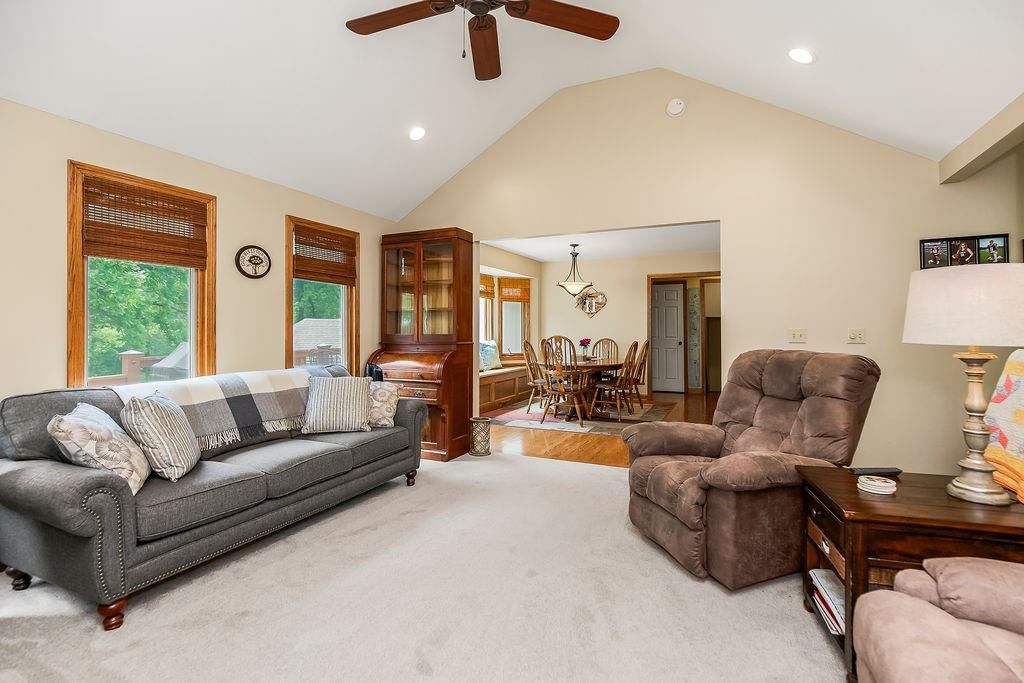 1508 Winchester Drive — photo 7