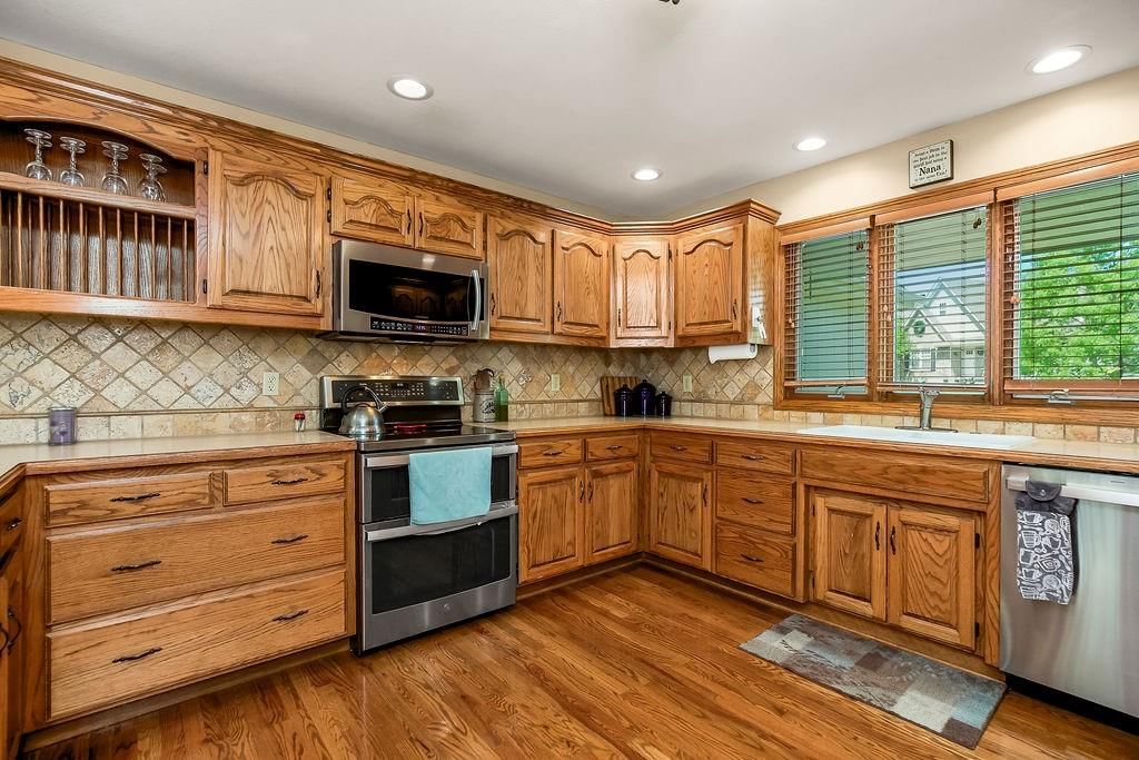 1508 Winchester Drive — photo 11