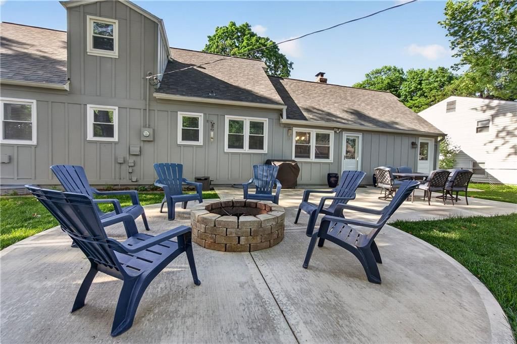 7721 W 96th Terrace — photo 38
