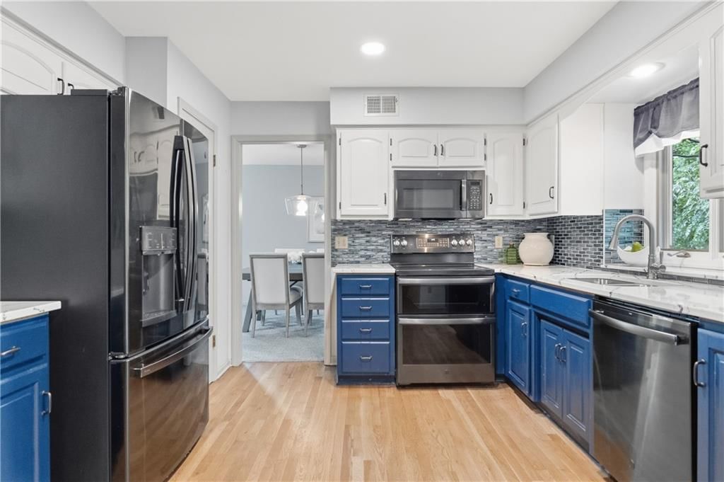 5116 Horton Street — photo 13