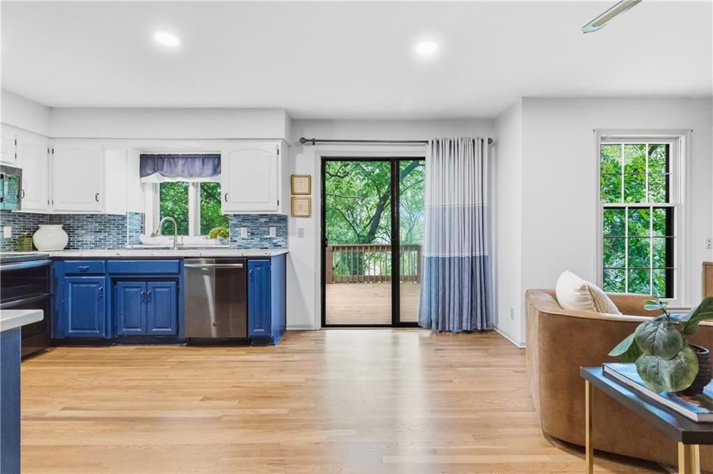 5116 Horton Street — photo 17