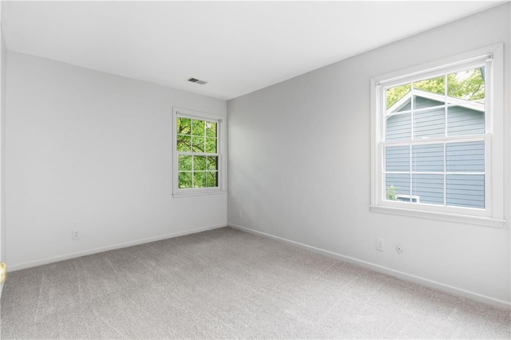 5116 Horton Street — photo 36