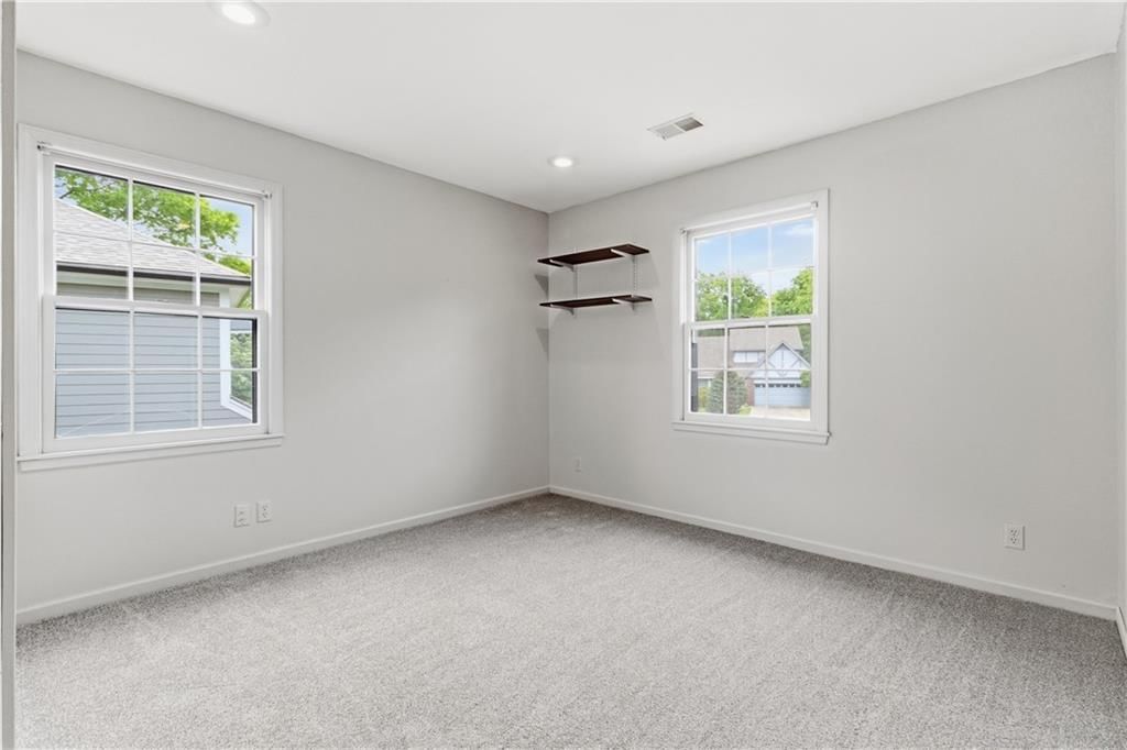 5116 Horton Street — photo 40