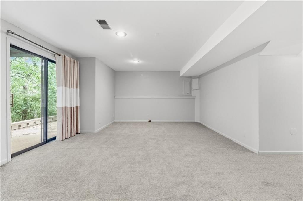 5116 Horton Street — photo 41
