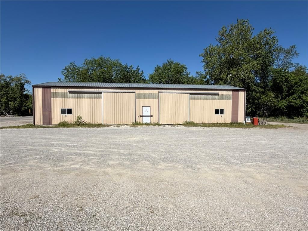 305 N Mason Street — photo 15