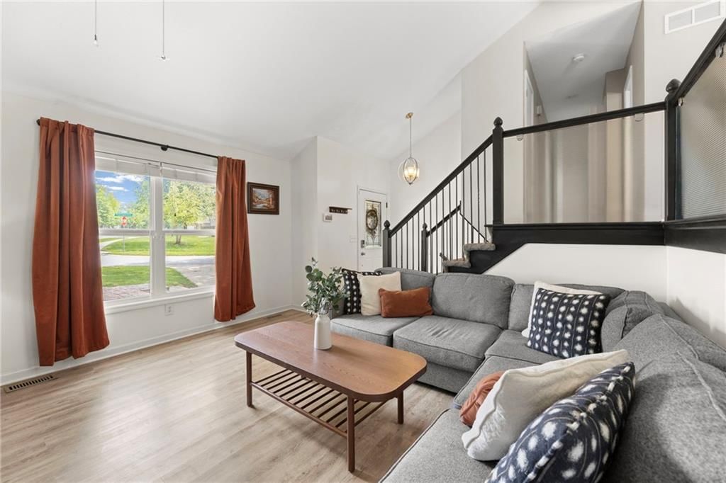 547 N Persimmon Drive — photo 4