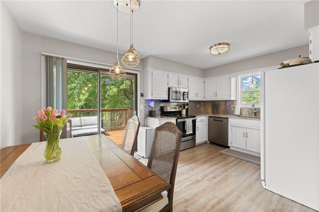 547 N Persimmon Drive — photo 7