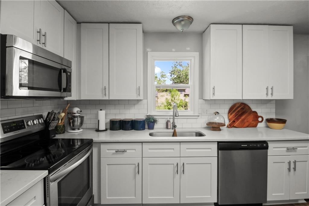 8212 E 134th Terrace — photo 9