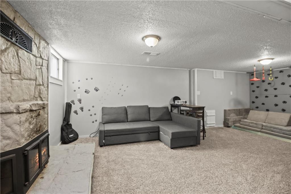 8212 E 134th Terrace — photo 24