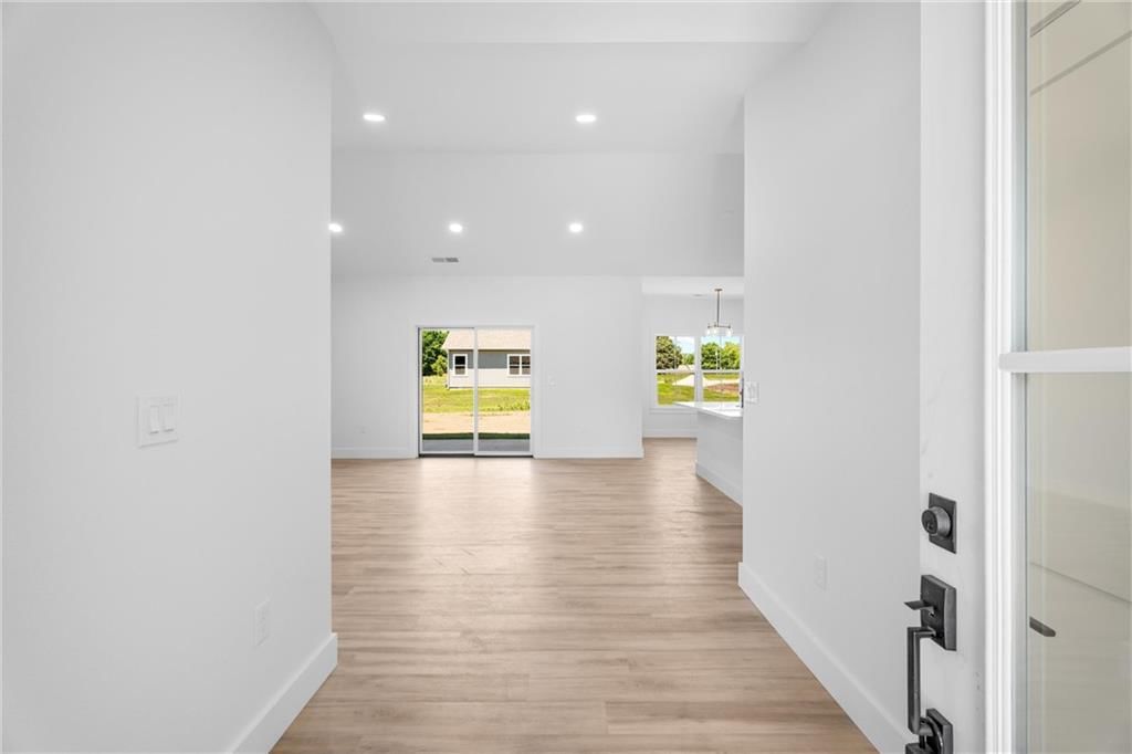 612 Catalpa Street — photo 6
