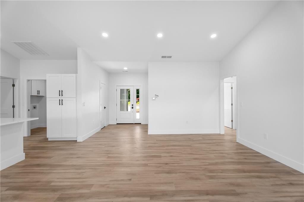 612 Catalpa Street — photo 11