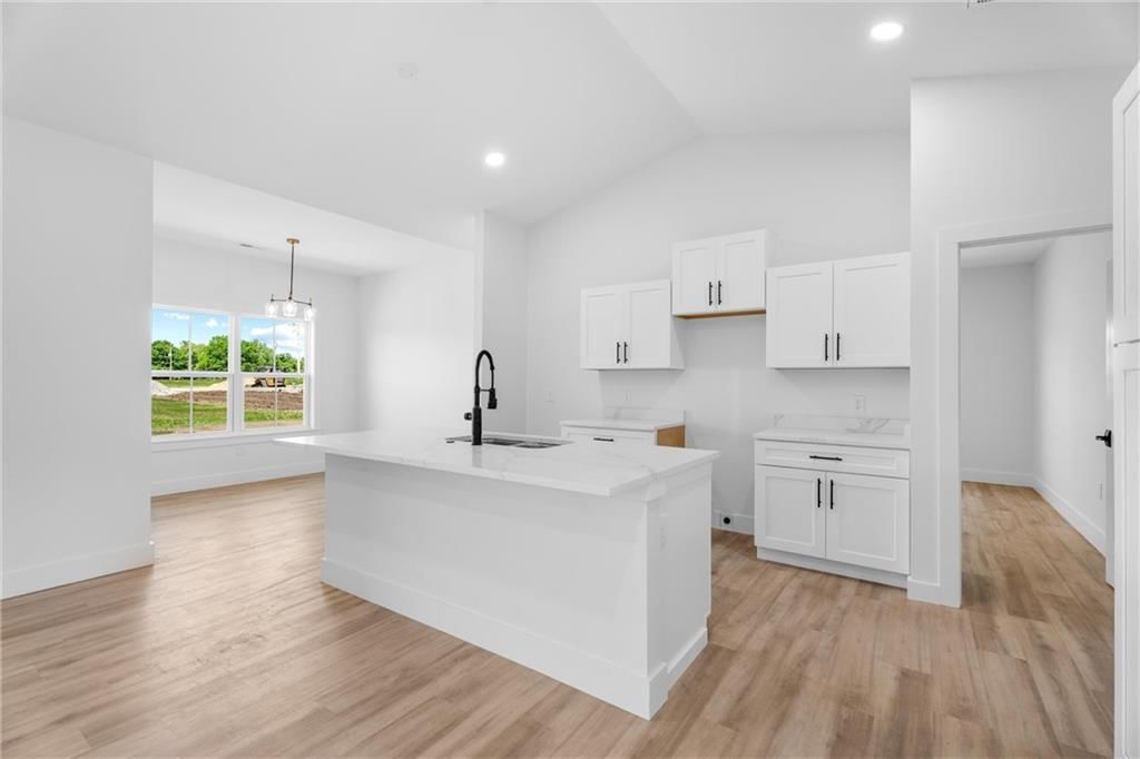 612 Catalpa Street — photo 14