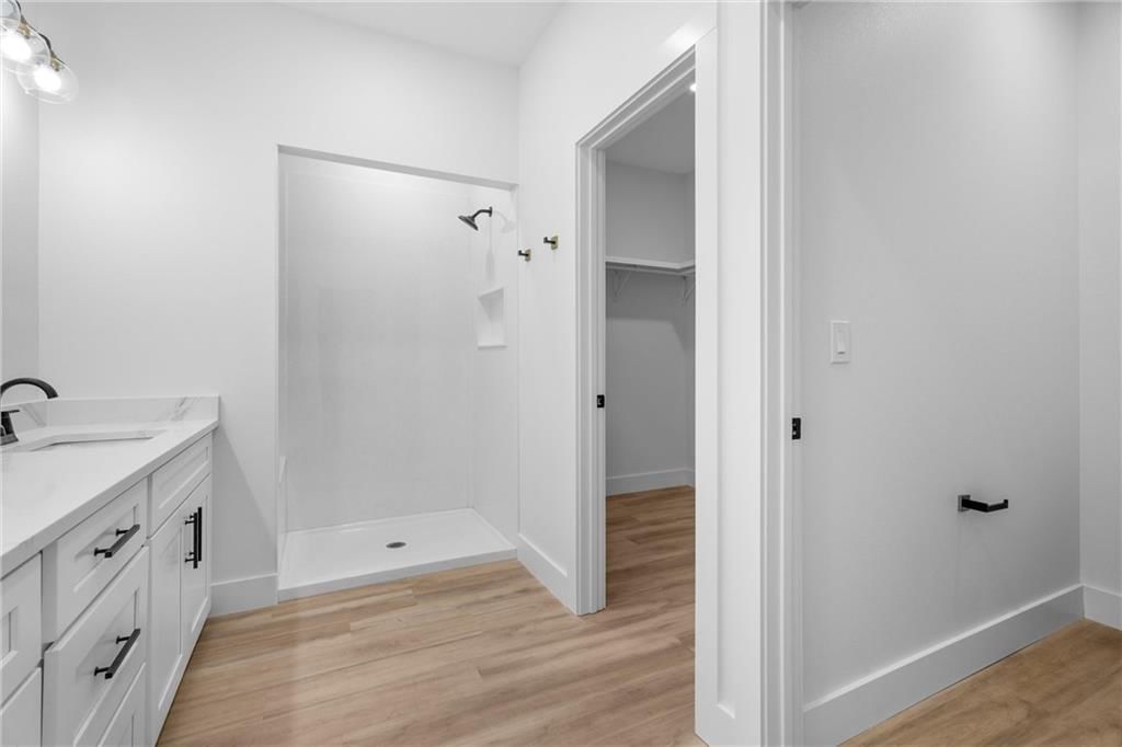 612 Catalpa Street — photo 25