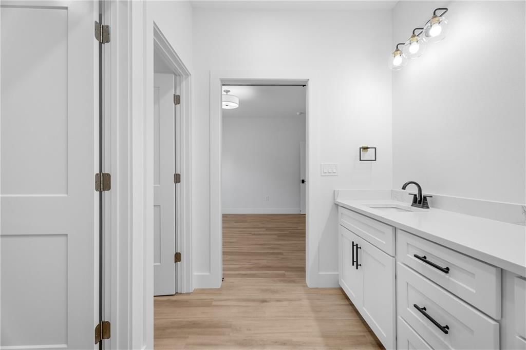 612 Catalpa Street — photo 29