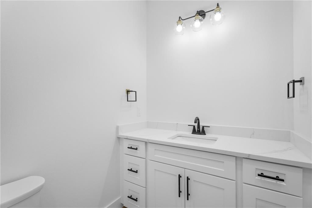 612 Catalpa Street — photo 35