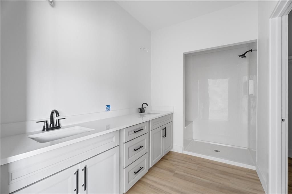 612 Catalpa Street — photo 38