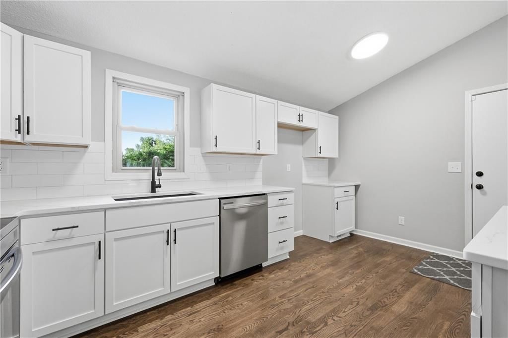 3401 NE 67th Street — photo 5