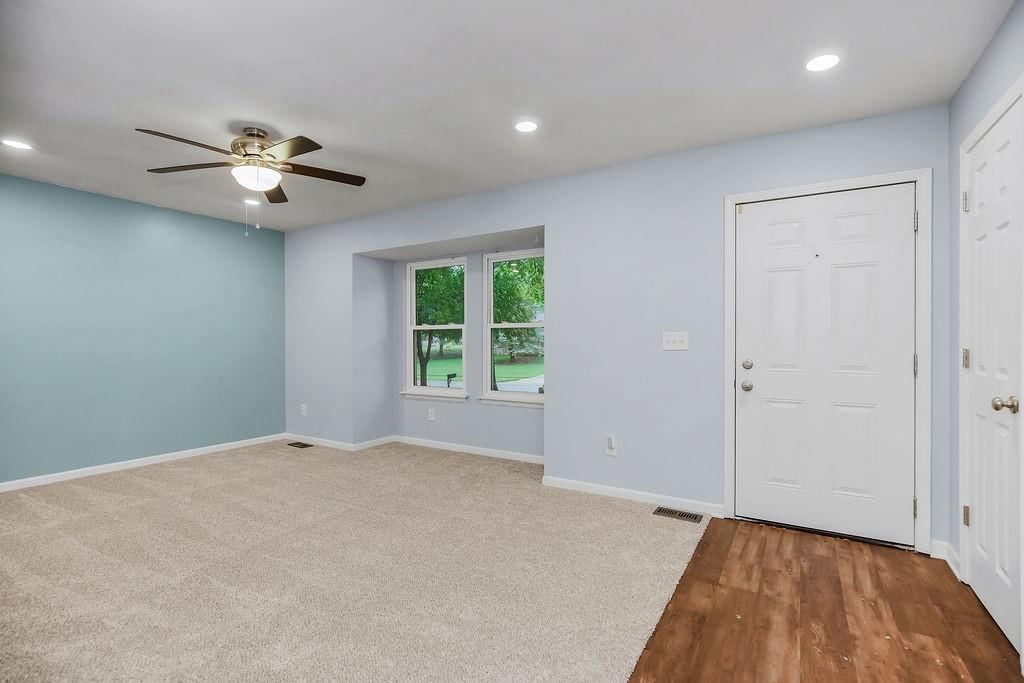 7911 N Stoddard Avenue — photo 3
