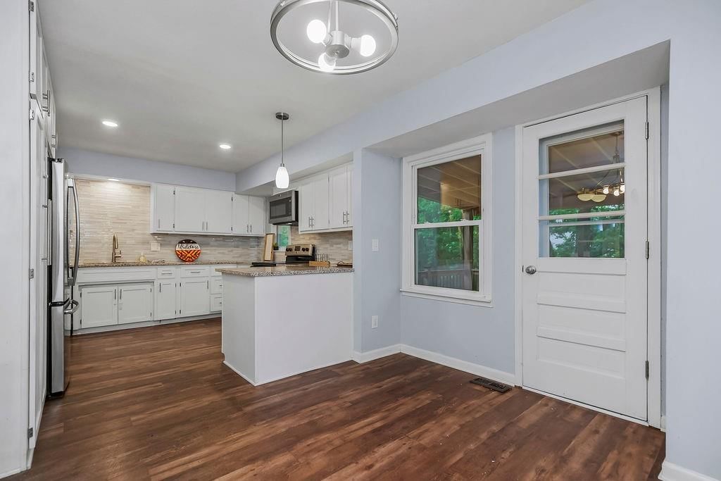 7911 N Stoddard Avenue — photo 12
