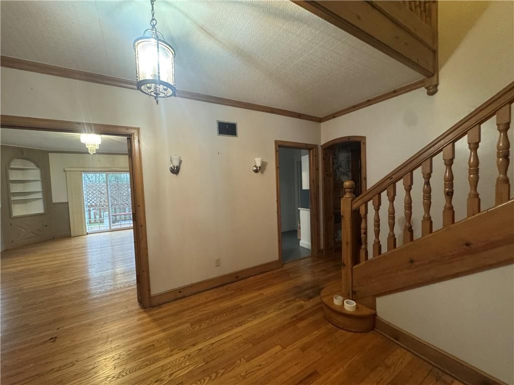 1410 S Broadway Street — photo 7