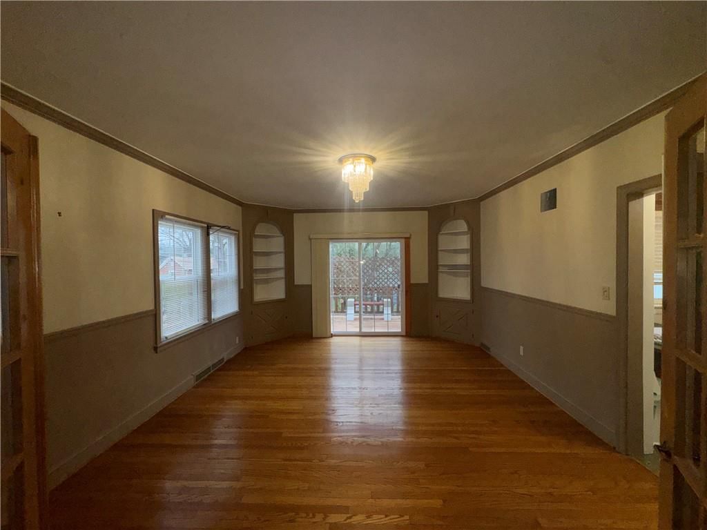 1410 S Broadway Street — photo 12