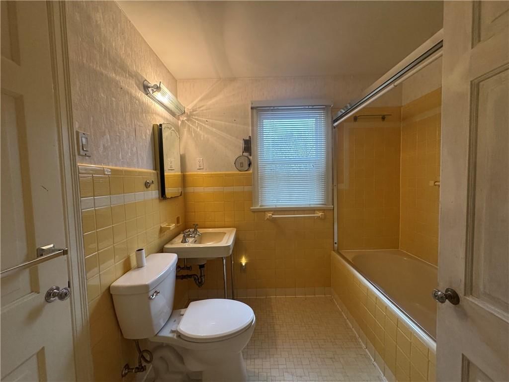 1410 S Broadway Street — photo 23