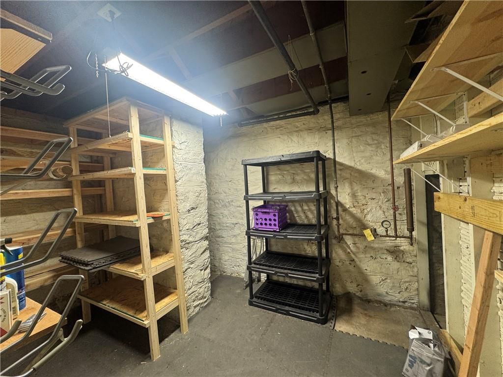1410 S Broadway Street — photo 33