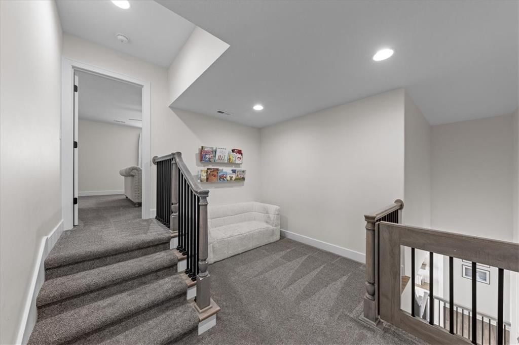 5587 Thousand Oaks Drive — photo 28