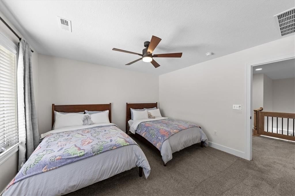 5587 Thousand Oaks Drive — photo 35