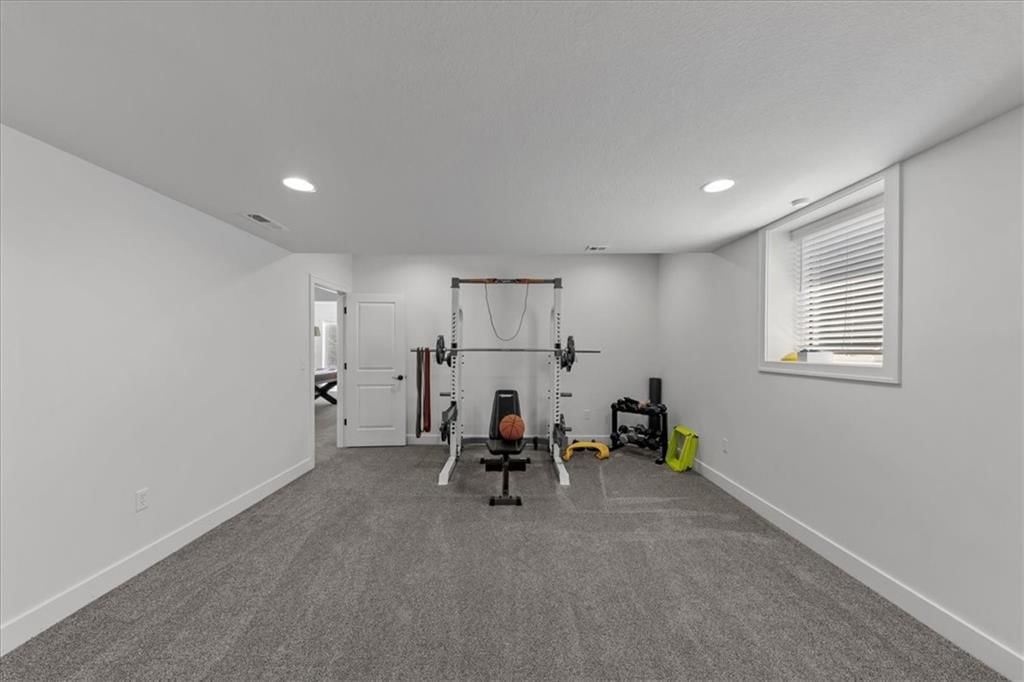5587 Thousand Oaks Drive — photo 45