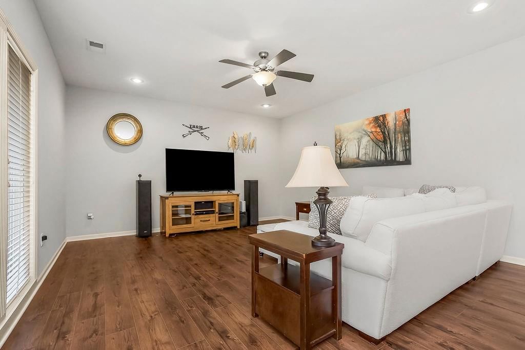9105 N Kansas Court — photo 12