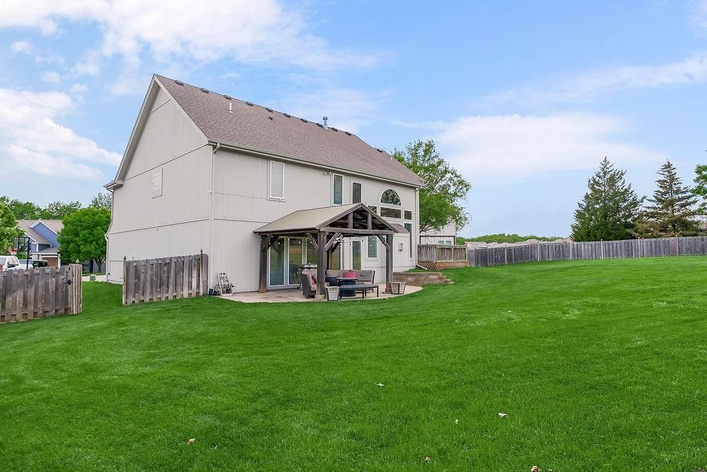 9105 N Kansas Court — photo 32