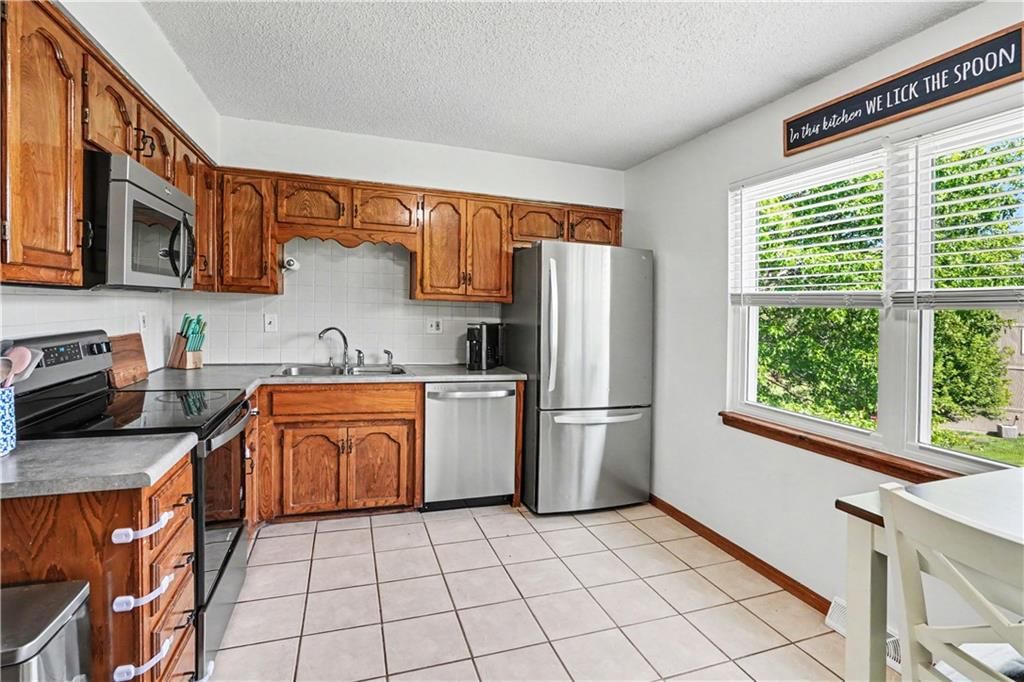 5315 NW 87th Street — photo 11