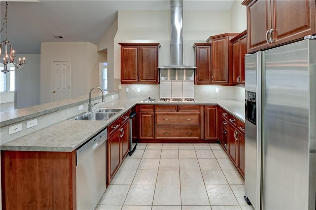 23113 W 71st Terrace — photo 11