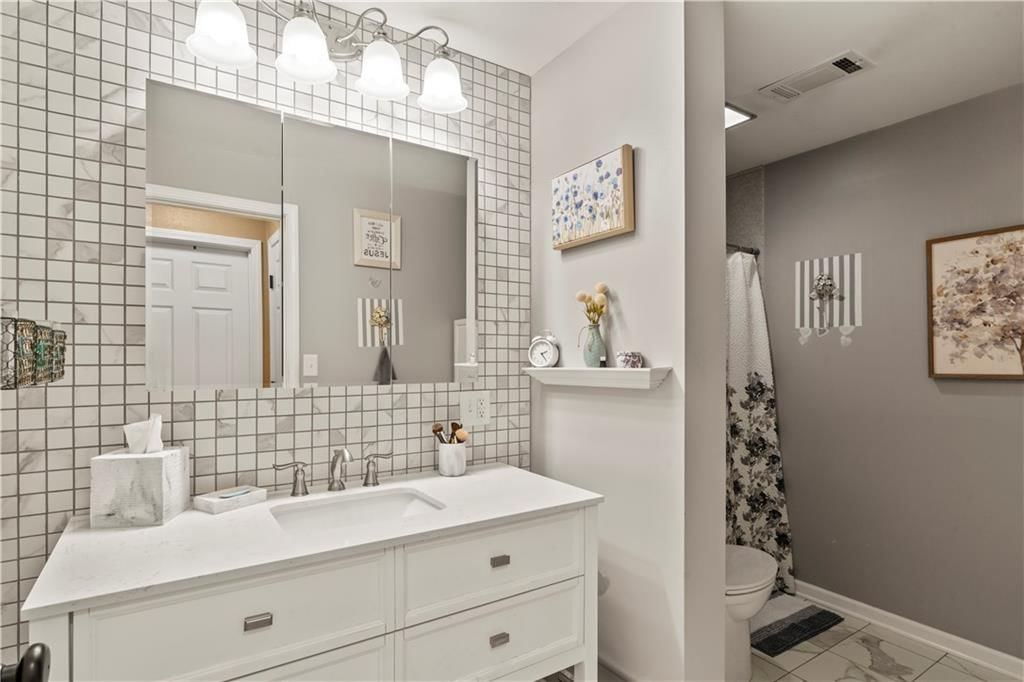 2113 Birch Street — photo 19
