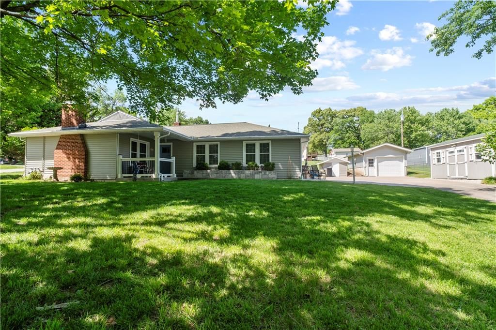 2113 Birch Street — photo 39