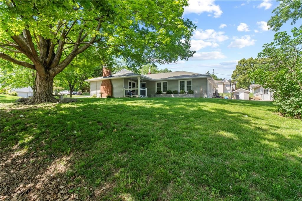 2113 Birch Street — photo 44