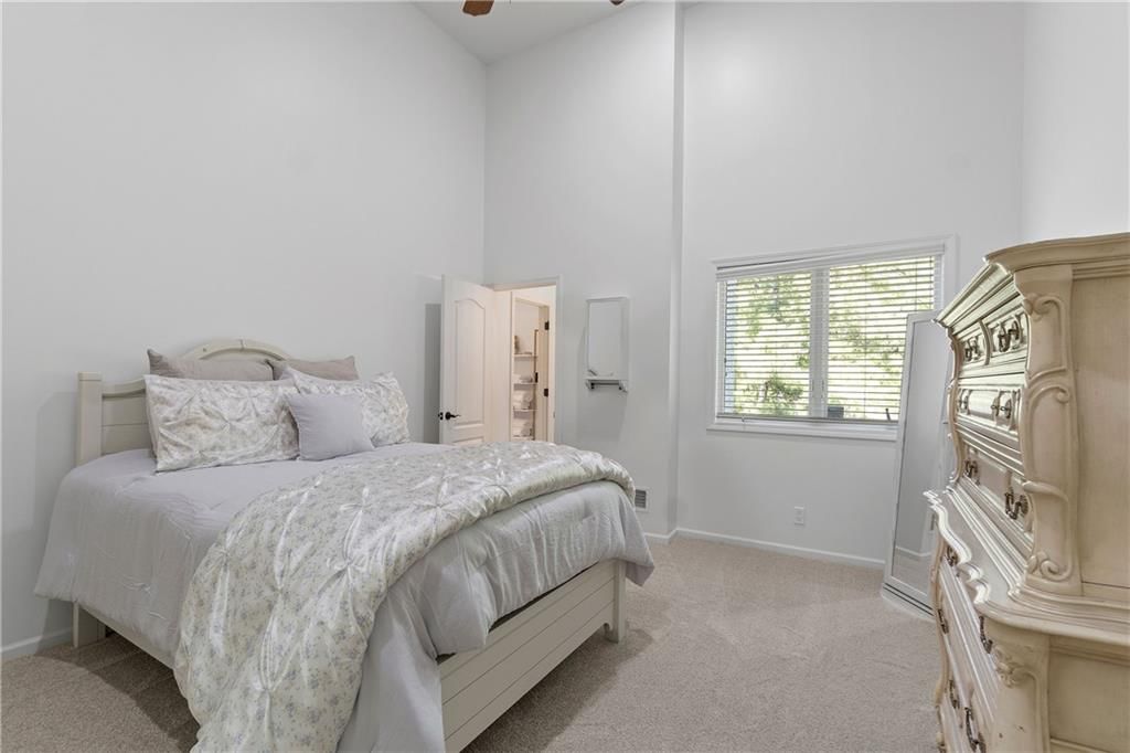 14500 Farley Street — photo 44