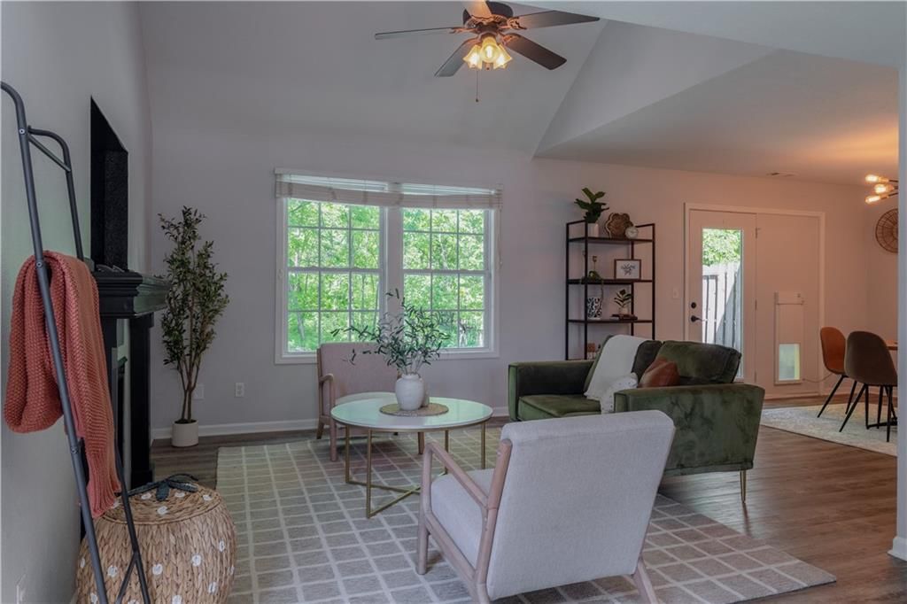 520 N John Doy Court — photo 5
