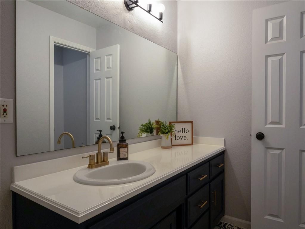 520 N John Doy Court — photo 17