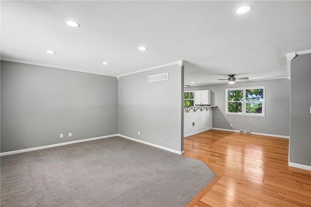 7237 Lafayette Avenue — photo 3